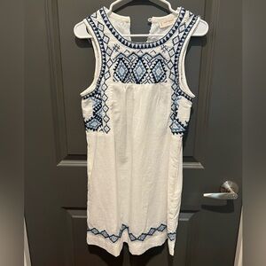 Lucky - Short Dress with Blue and White Stitching